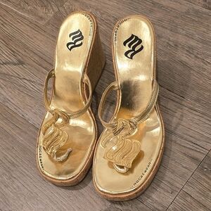 Roca stylish Gold Wedges🌴